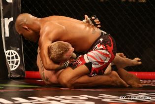 Combate Mayorga VS. Checho