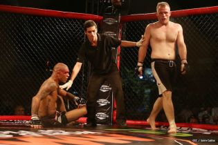 Combate Mayorga VS. Checho