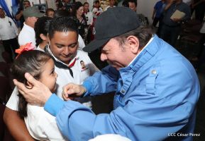 Homenaje al héroe del amor Bismarck Martínez