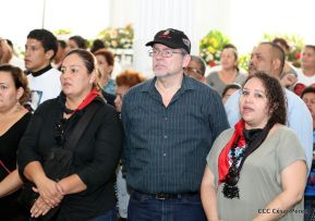 Homenaje al héroe del amor Bismarck Martínez