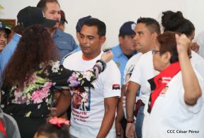 Homenaje al héroe del amor Bismarck Martínez