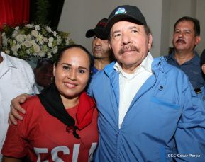 Homenaje al héroe del amor Bismarck Martínez