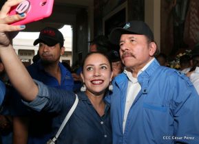 Homenaje al héroe del amor Bismarck Martínez