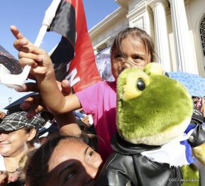Homenaje al héroe del amor Bismarck Martínez