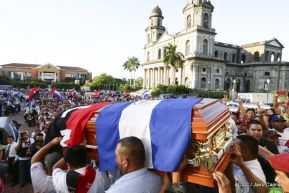 Homenaje al héroe del amor Bismarck Martínez