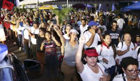 Homenaje al héroe del amor Bismarck Martínez