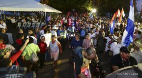 Homenaje al héroe del amor Bismarck Martínez