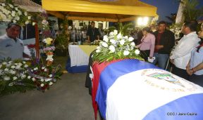 Homenaje al héroe del amor Bismarck Martínez