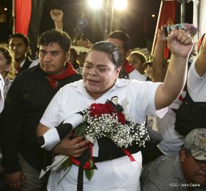 Homenaje al héroe del amor Bismarck Martínez
