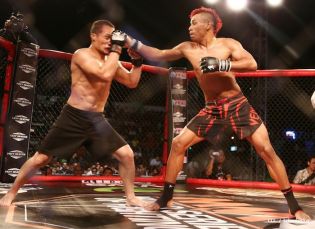 Combate Mayorga VS. Checho