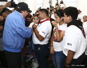 Homenaje al héroe del amor Bismarck Martínez