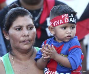 Homenaje al héroe del amor Bismarck Martínez
