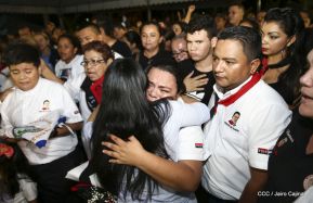 Homenaje al héroe del amor Bismarck Martínez