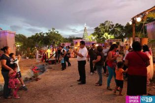 Familias visitan con devoción Ciudad Belén