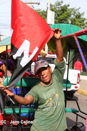 León celebra 40 aniversario de su liberación