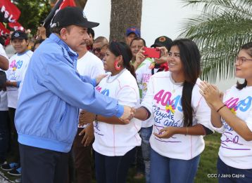 Comandante Carlos Fonseca, aquí estamos siempre luchando por la paz, porque queremos la paz