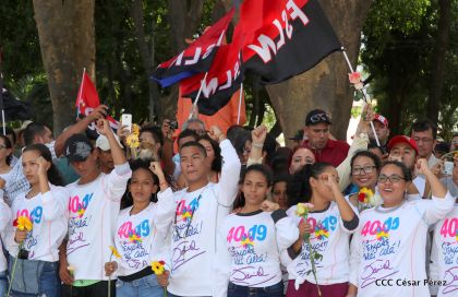 Comandante Carlos Fonseca, aquí estamos siempre luchando por la paz, porque queremos la paz