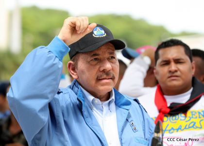 Comandante Carlos Fonseca, aquí estamos siempre luchando por la paz, porque queremos la paz