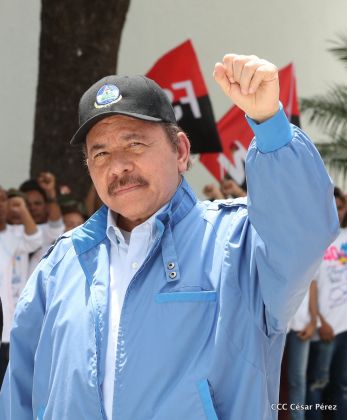 Comandante Carlos Fonseca, aquí estamos siempre luchando por la paz, porque queremos la paz