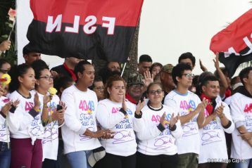 Comandante Carlos Fonseca, aquí estamos siempre luchando por la paz, porque queremos la paz