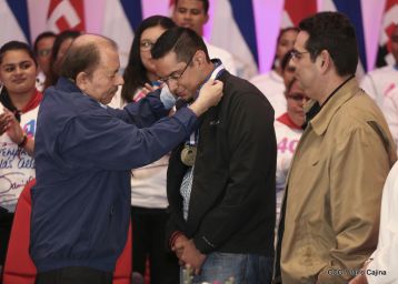 Homenaje a Alexis Argüello Tricampeón Mundial de Boxeo en el X Aniversario de su Tránsito a la Inmortalidad