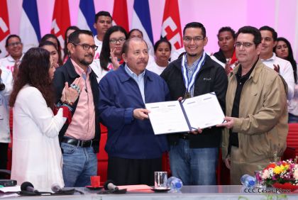 Homenaje a Alexis Argüello Tricampeón Mundial de Boxeo en el X Aniversario de su Tránsito a la Inmortalidad