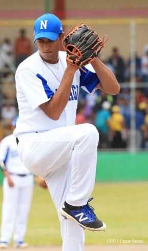 Familias matagalpinas disfrutaron el tercer partido de la serie amistosa entre Nicaragua y Cuba