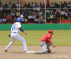 Familias matagalpinas disfrutaron el tercer partido de la serie amistosa entre Nicaragua y Cuba