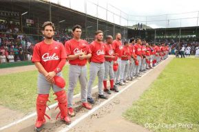 Familias matagalpinas disfrutaron el tercer partido de la serie amistosa entre Nicaragua y Cuba