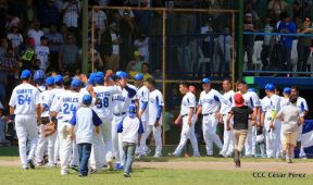 Familias matagalpinas disfrutaron el tercer partido de la serie amistosa entre Nicaragua y Cuba