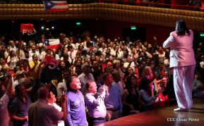 Cantos a la Revolución desde el Teatro Nacional Rubén Darío