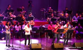Cantos a la Revolución desde el Teatro Nacional Rubén Darío