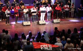 Cantos a la Revolución desde el Teatro Nacional Rubén Darío