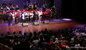 Cantos a la Revolución desde el Teatro Nacional Rubén Darío