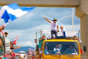 Caravanas de la victoria entran a Managua 