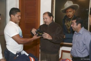  Presidente Daniel se reúne con el bigleaguer Everth Cabrera