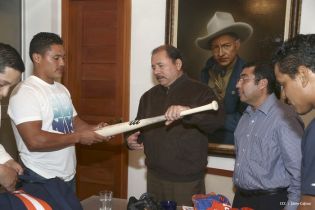  Presidente Daniel se reúne con el bigleaguer Everth Cabrera