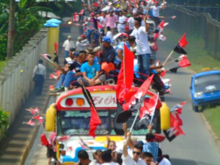 Caravanas de la victoria entran a Managua 