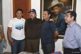  Presidente Daniel se reúne con el bigleaguer Everth Cabrera