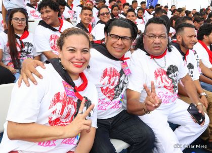 40/19 ¡Siempre Más Allá! celebrando la esperanza, el amor y la paz