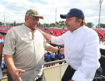 40/19 ¡Siempre Más Allá! celebrando la esperanza, el amor y la paz