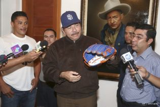  Presidente Daniel se reúne con el bigleaguer Everth Cabrera