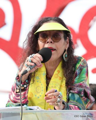 40/19 ¡Siempre Más Allá! celebrando la esperanza, el amor y la paz