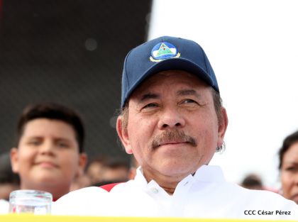 40/19 ¡Siempre Más Allá! celebrando la esperanza, el amor y la paz