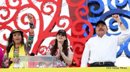 40/19 ¡Siempre Más Allá! celebrando la esperanza, el amor y la paz