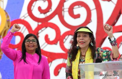 40/19 ¡Siempre Más Allá! celebrando la esperanza, el amor y la paz