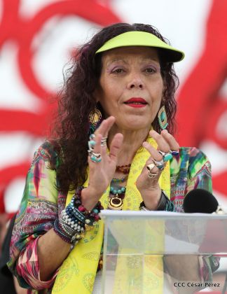 40/19 ¡Siempre Más Allá! celebrando la esperanza, el amor y la paz