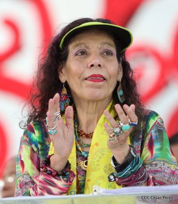 40/19 ¡Siempre Más Allá! celebrando la esperanza, el amor y la paz