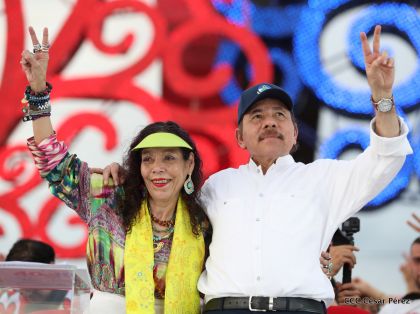 40/19 ¡Siempre Más Allá! celebrando la esperanza, el amor y la paz