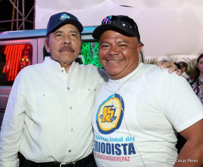 40/19 ¡Siempre Más Allá! celebrando la esperanza, el amor y la paz